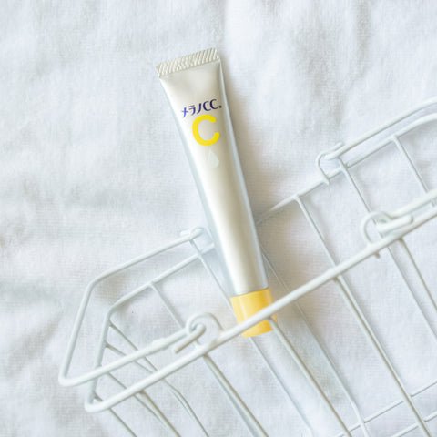 Melano CC Intensive Anti - Spot Essence 20ml - Japan Beauty HubBeauty Essence